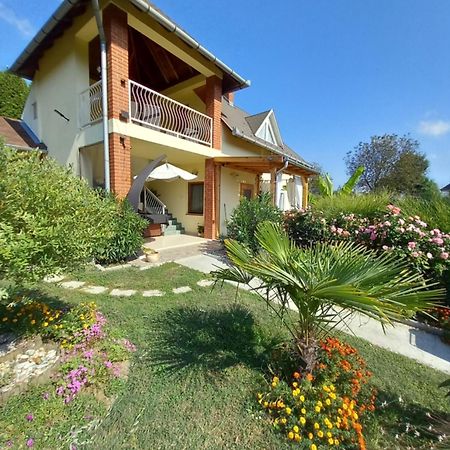 Rozsadomb Apartman Zalakaros Exterior foto